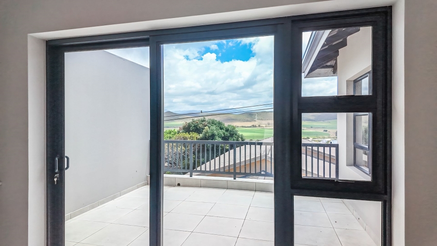 3 Bedroom Property for Sale in Fraaiuitsig Western Cape